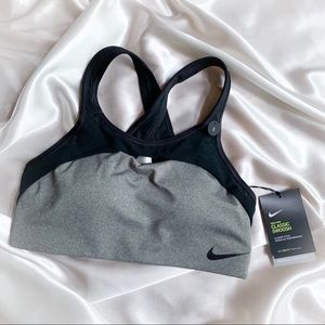 NEW WITH TAGS nike pro sports bra 💫